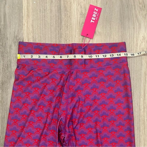 NWT Terez Athletic TLC Leggings Pants Activewear Red Purple Pattern Size 1X - Picture 3 of 7